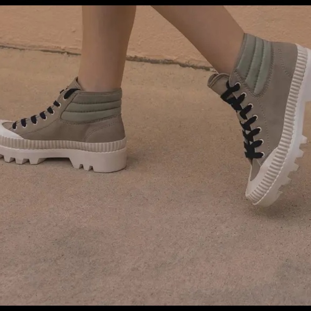 Dolce vita high top lace up platform sneaker